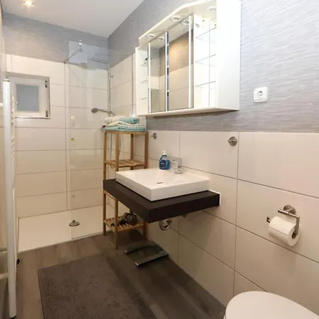 Walther Sundweg 14 *